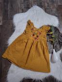 Robe d'été fleuris jaune moutarde fille taille 5 ans du pareil au même