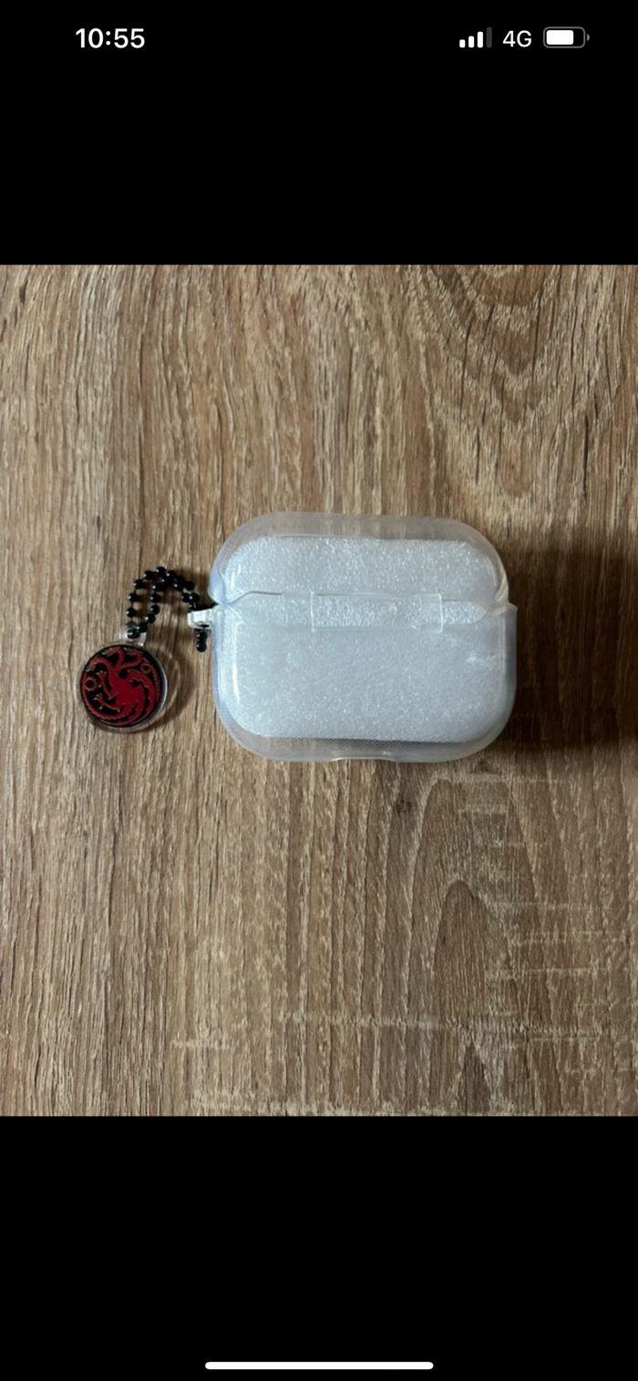 Coque AirPods pro, game of thrones, état neuf - photo numéro 2