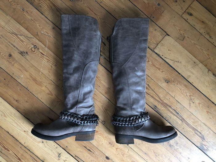 Très belles bottes en cuir peu portées 36 Texto - photo numéro 8