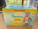 Couches Pampers neuves Maxi pack Premium protection taille 1 de 2 à 5 kg