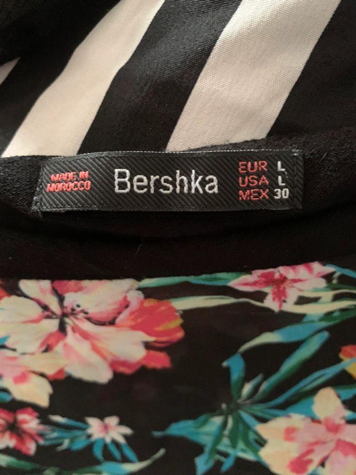 Haut Bershka - photo numéro 3