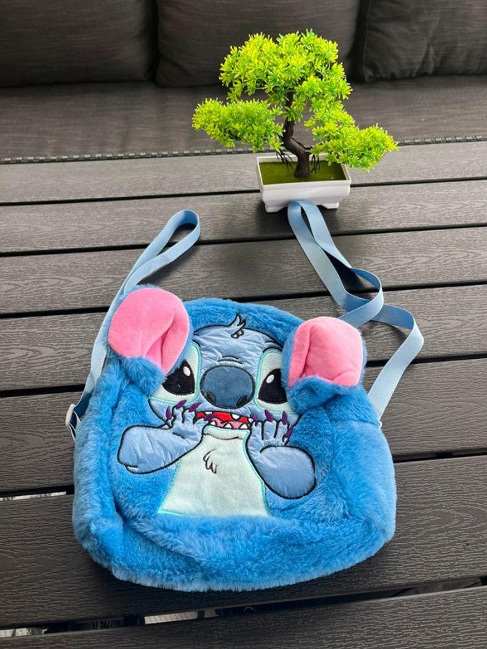 Sac à dos enfant peluche Stitch neuf - photo numéro 1