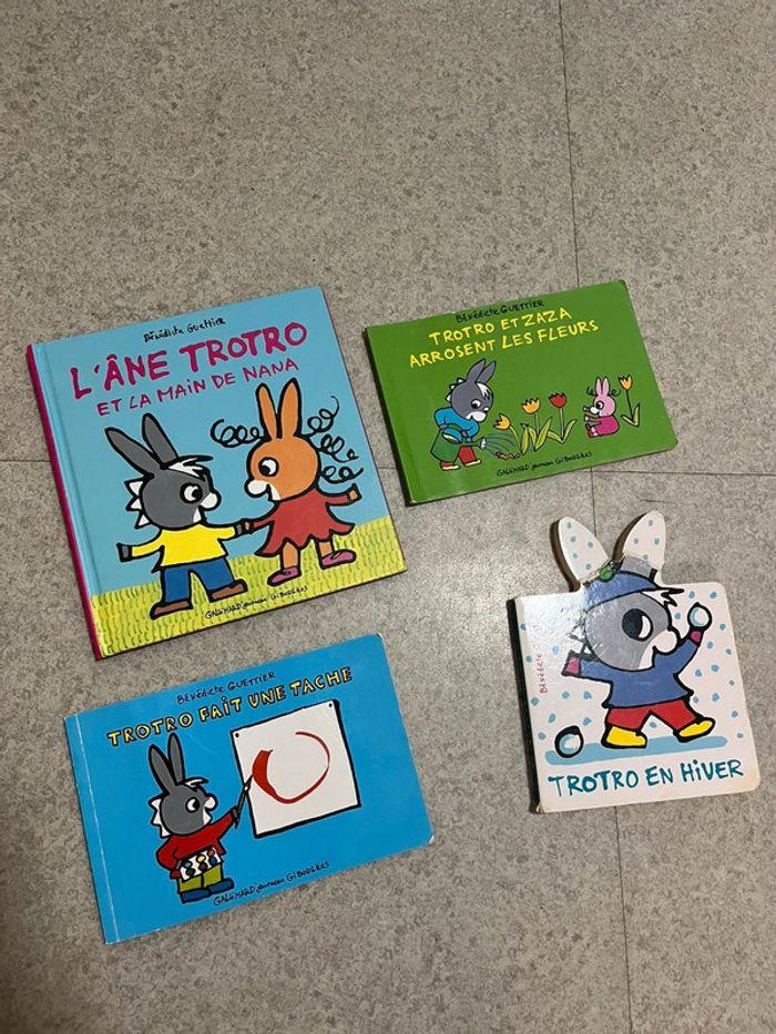 Lot de quatre livre de trotro - photo numéro 1