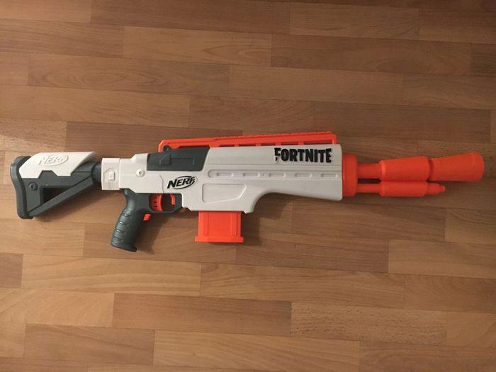 Pistolet nerf Fortnite - photo numéro 1