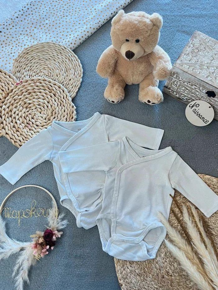 Lot de 2 bodys H&M naissance mixte - photo numéro 1