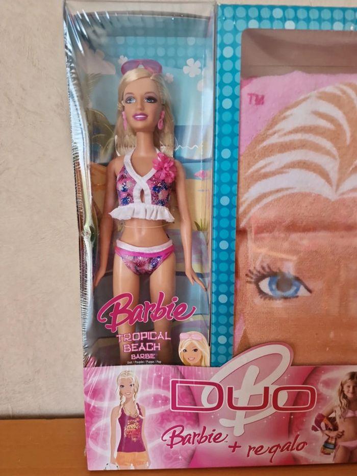 Barbie tropical beach + serviette Mattel neuve avec étiquette - photo numéro 2