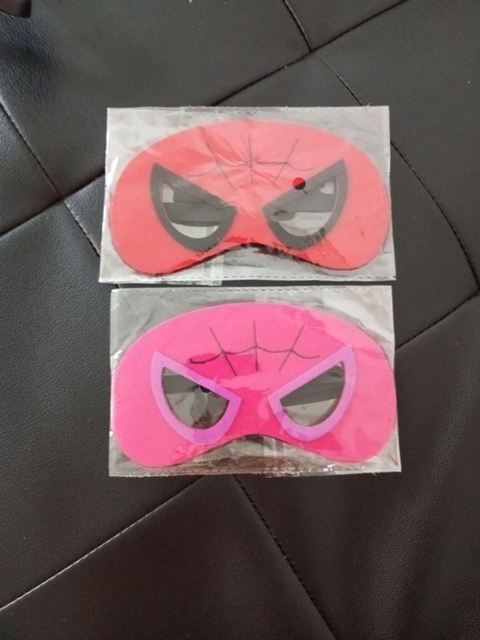 Lot de 2 masques spiderman - photo numéro 1