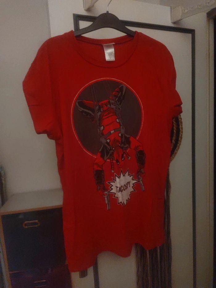 T-shirt deadpool - photo numéro 1