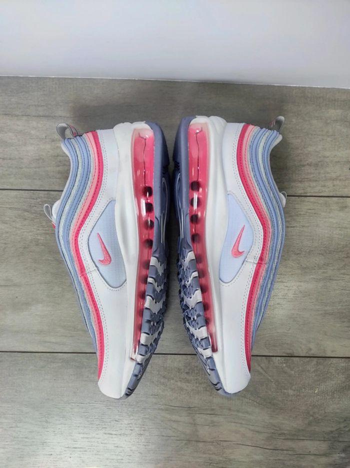 Baskets Nike air max 97 coral chalk pointure 40 neuves avec boîte d'origine - photo numéro 3