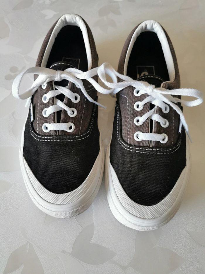 Basket tennis Vans noir taille 36,5 - photo numéro 1