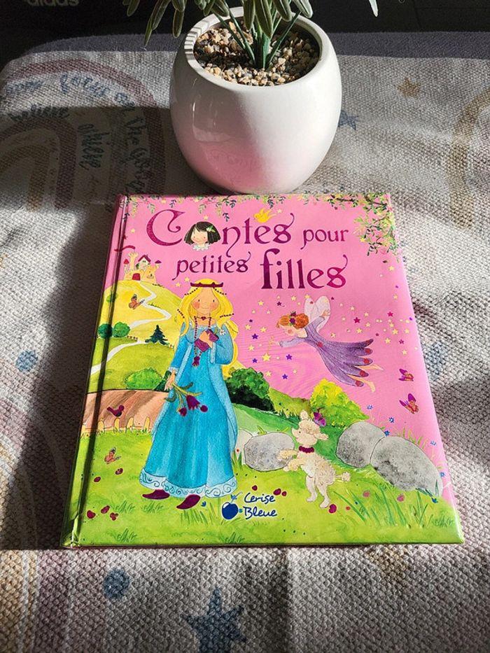 Contes pour petites filles - éditions cerise bleu - photo numéro 1