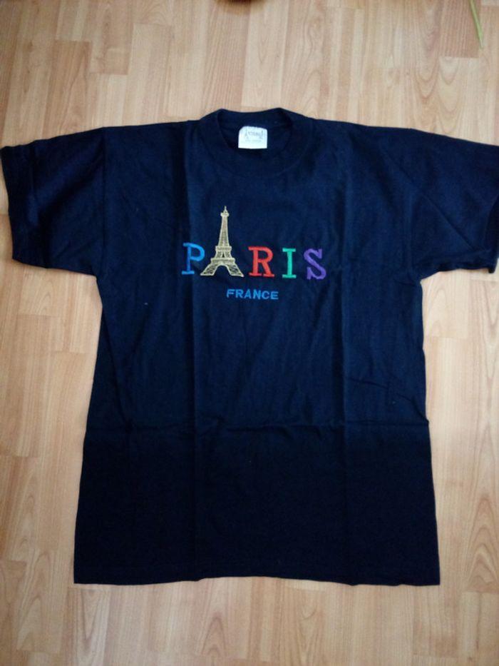 T-shirt taille XL - photo numéro 1