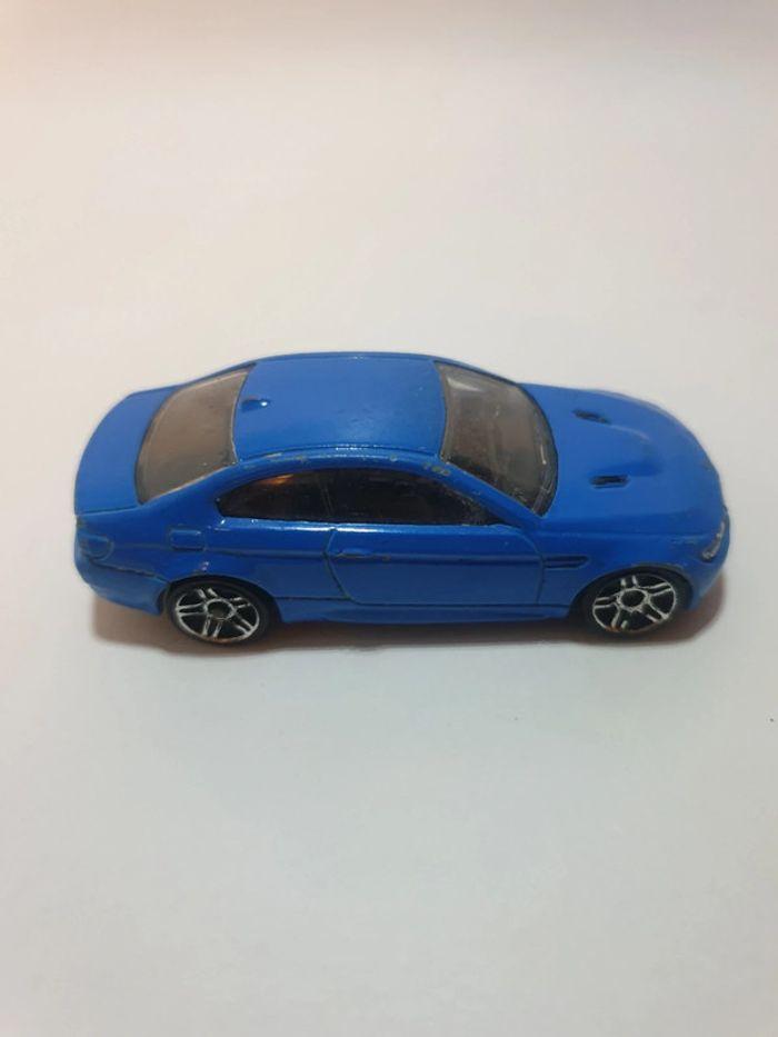 Hot Wheels 2013 BMW M3 E90 Bleu City Street Power - 1/64 - photo numéro 6