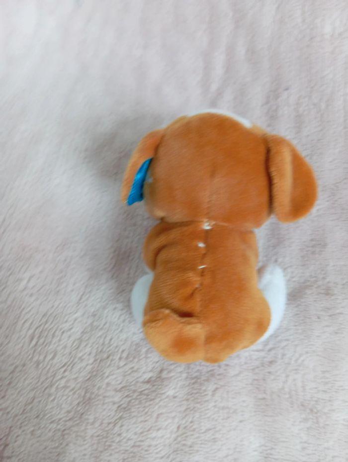 Petit chien en peluche - photo numéro 3