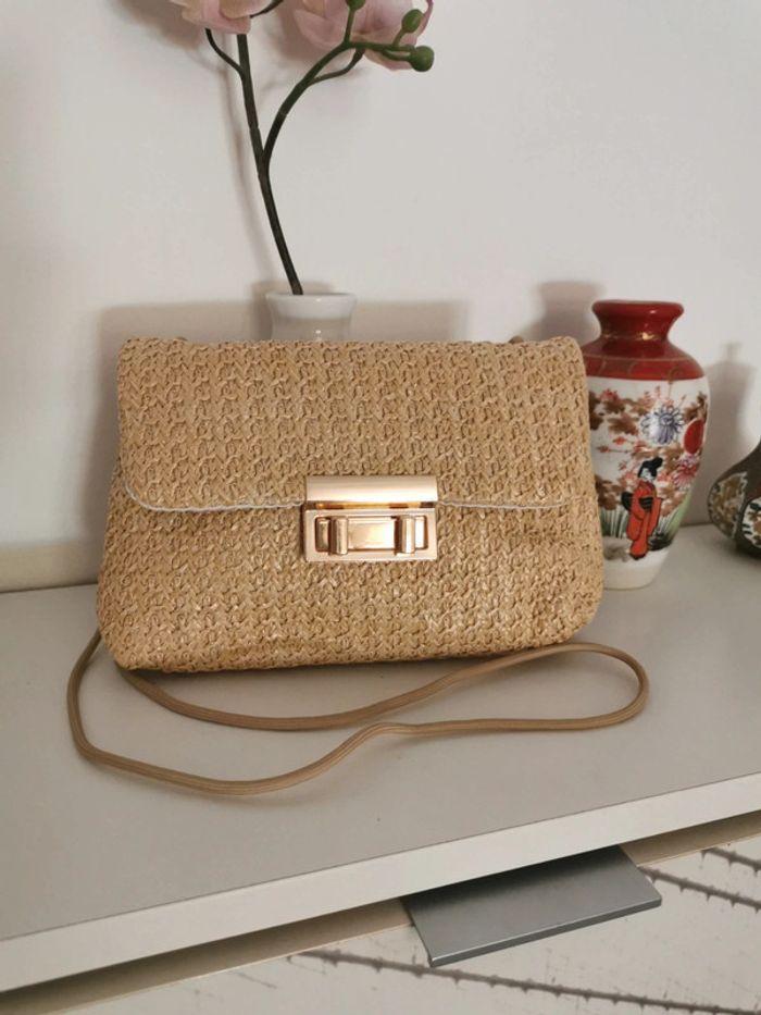 Sac en paille en bandoulière femme tendance - photo numéro 1