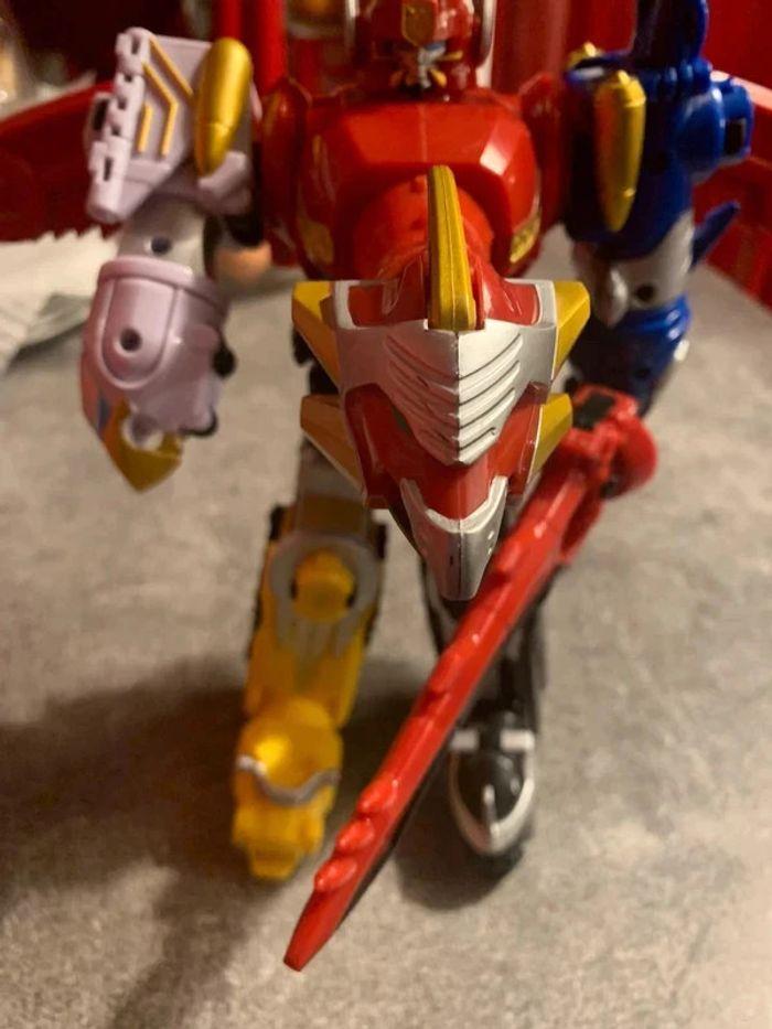 Power ranger megazord - photo numéro 3