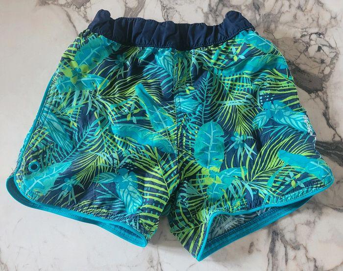 Short de bain été 3-4ans. Garçon couleur vert et bleu