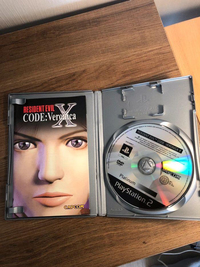 Jeux Sony PlayStation 2 PS2 résident evil X code veronica complet - photo numéro 3