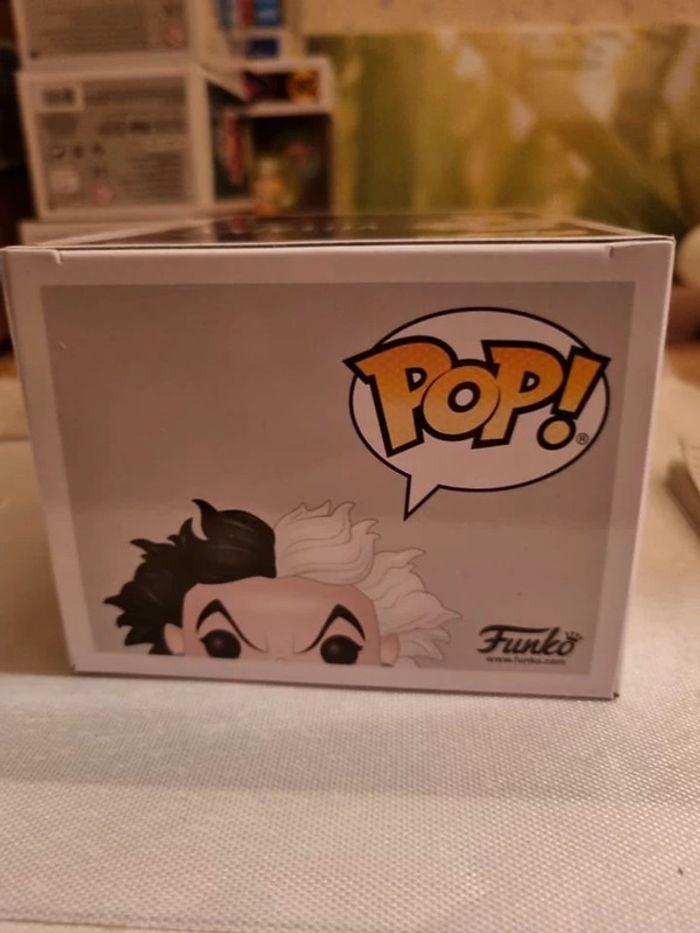 Funko Pop ! Disney Vilains - Cruella De Vil # 736  Exclu Hot Topic, Diamond - photo numéro 6