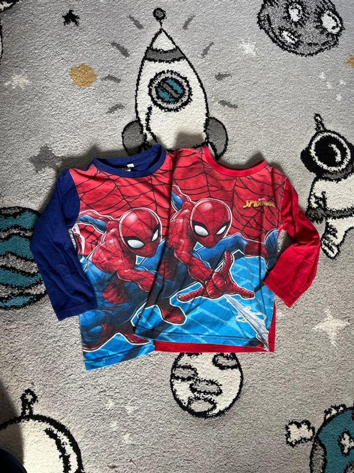 2 T-shirts manches longues Spiderman - photo numéro 1