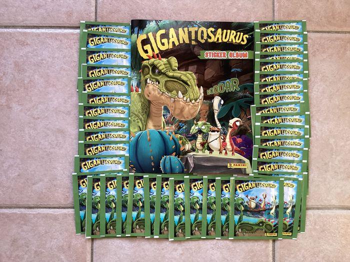 Panini - Gigantosaurus - Album + 40 Pochettes Neuves