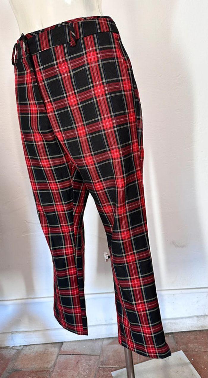 Pantalon tartan rouge et noir 7/8ème Pimkie taille 38 - photo numéro 4