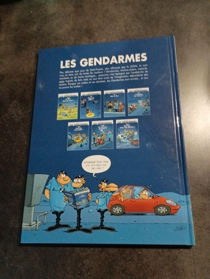 Les gendarmes tête a clic - photo numéro 2