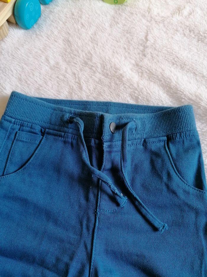 Pantalon jean. Taille élastique. bleu. 12 mois. - photo numéro 2