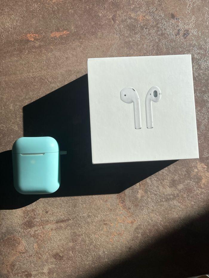 AirPods 2 - photo numéro 1