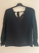 blouse noire