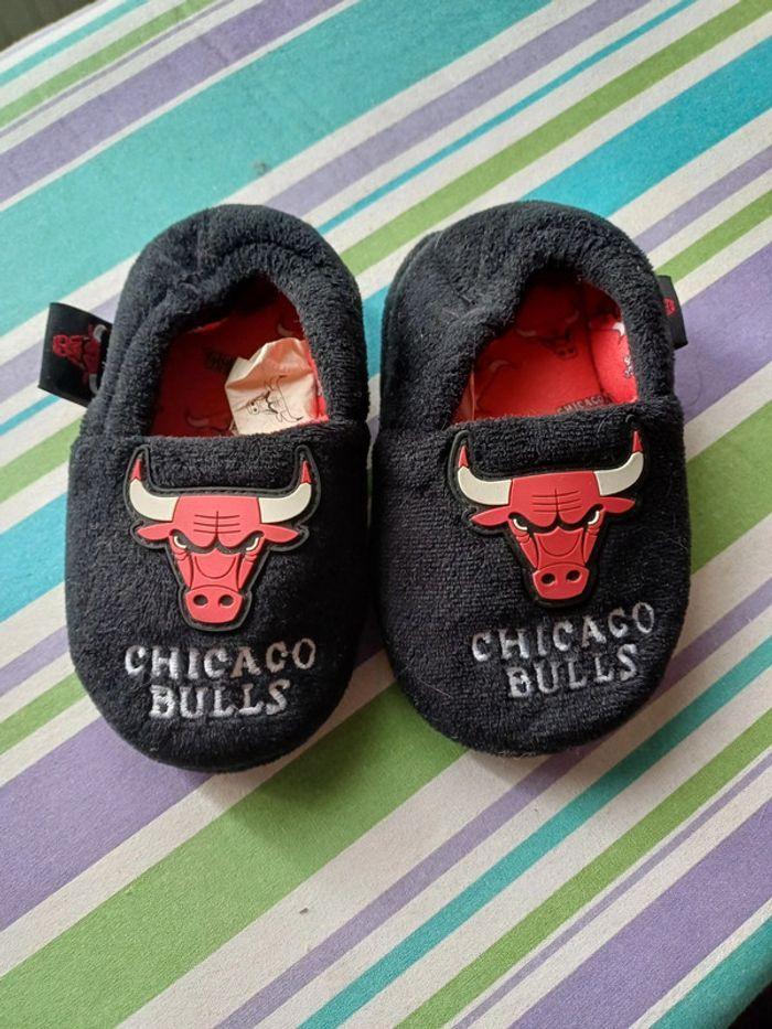 Chaussons Chicago bulls - photo numéro 1