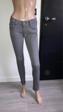 Pantalon gris taille 36