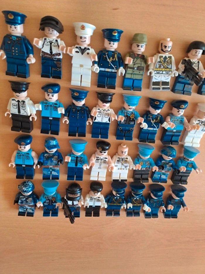 Lot de figurines Lego militaires police - photo numéro 5