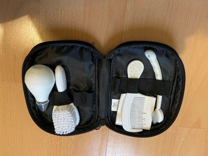 🐣 trousse de toilette tommee tippee très bon état 🐣 - photo numéro 4