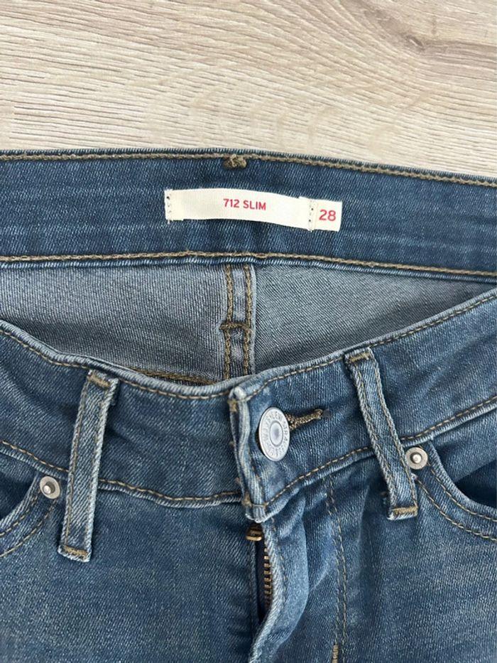 Jean Levi’s femme 712 Slim taille 28 - photo numéro 5