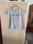 Tee. Shirt gris fantaisie