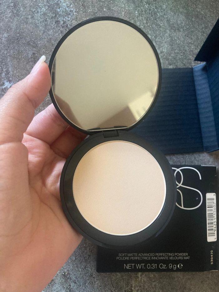 Nars poudre cove - soft matte advanced  perfecting powder neuve - photo numéro 2