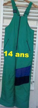 Combinaison  de ski  vert  bleu marine  violet  Taille  14  ans