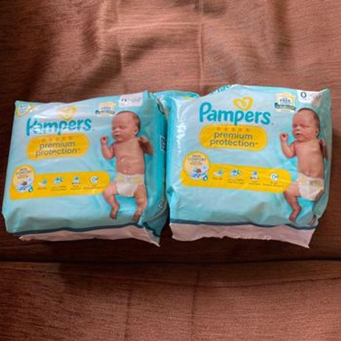 Couche Pampers taille 0 - photo numéro 1