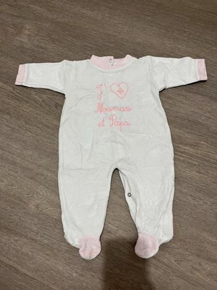 Pyjama « j’aime maman et papa » 9 mois - photo numéro 1