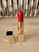 Rouge à lèvres L'Oréal n° 461 Scarlett Crème