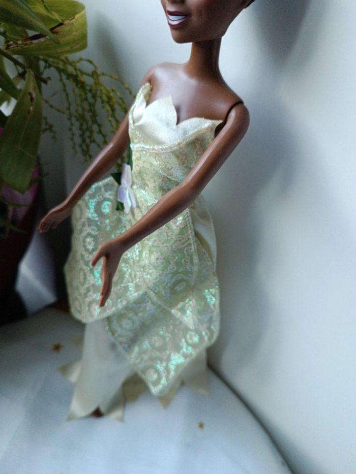 Barbie mattel Disney poupée mannequin princesse frog grenouille flexible 2009 tiana - photo numéro 4