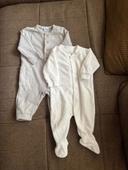 Lot 2 pyjamas blanc et gris 6M