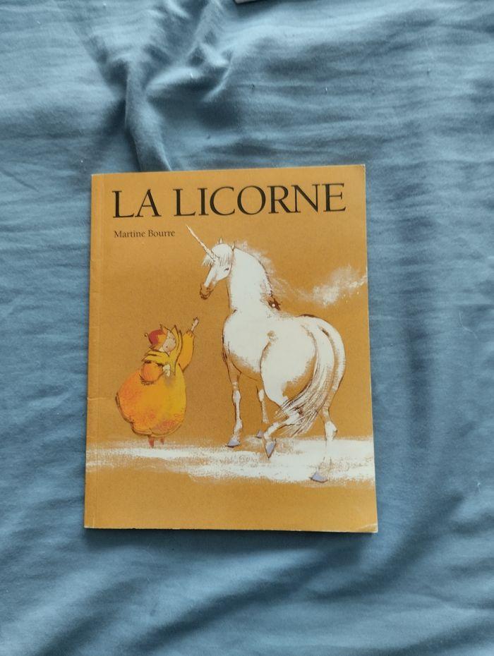 Livre La licorne - photo numéro 1