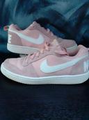 Basket Nike Femme pointure 37,5