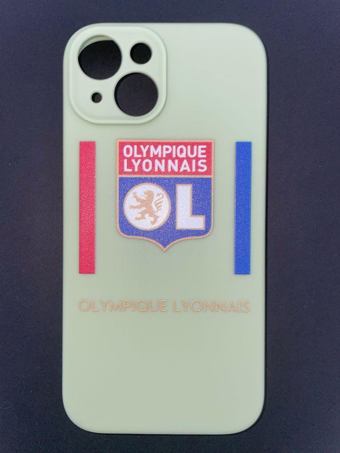 Coque iPhone 15 - Lyon 🔴🔵- 5 coloris disponible - photo numéro 2