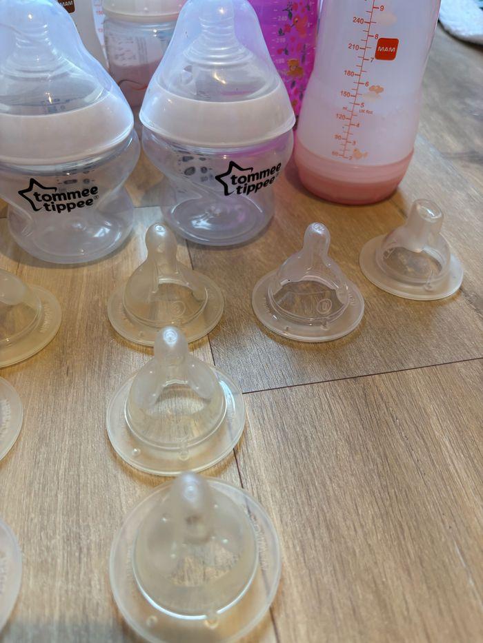 Lot biberons et boîte doseurs lait (mam, tommee Tippee, Nuk, Dodie) - photo numéro 7