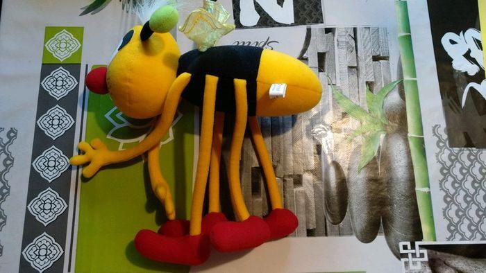 Abeille suspendable peluche - photo numéro 2