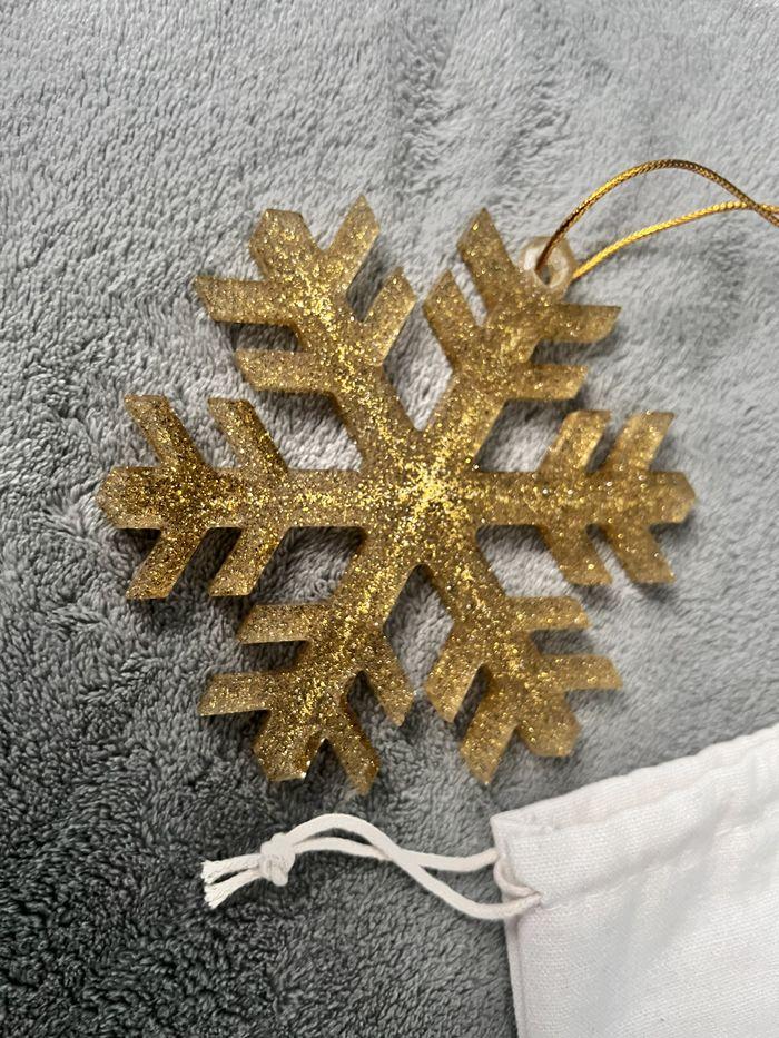 Décoration noël - grand flocon de neige doré - jaune - paillettes - photo numéro 4