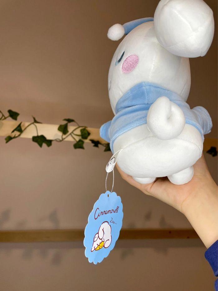 Peluche Cinnamoroll Sanrio en pyjama et endormi - photo numéro 14